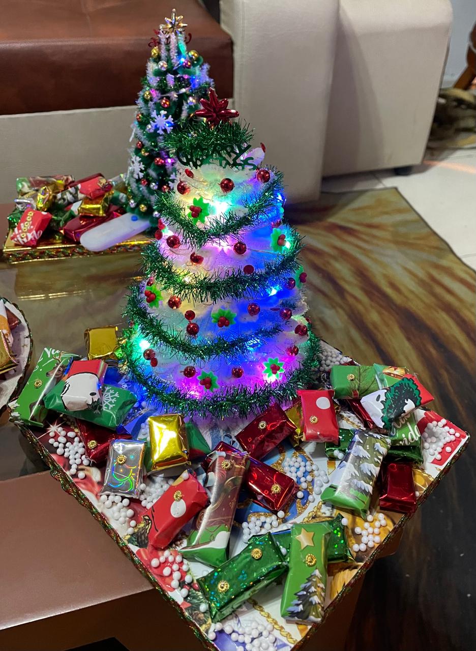 arboles de navidad decorativos con luces